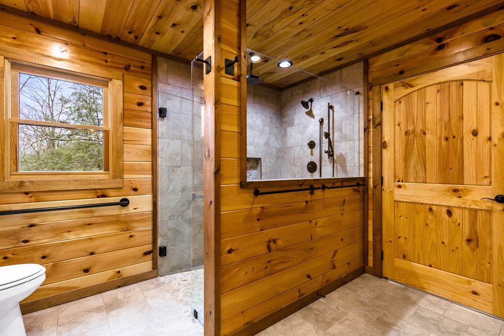 420751 Mineral Bluff Residential