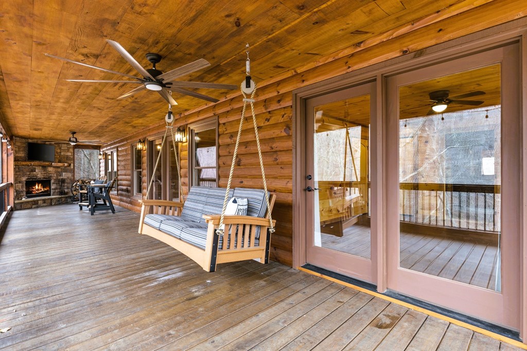 420751 Mineral Bluff Residential