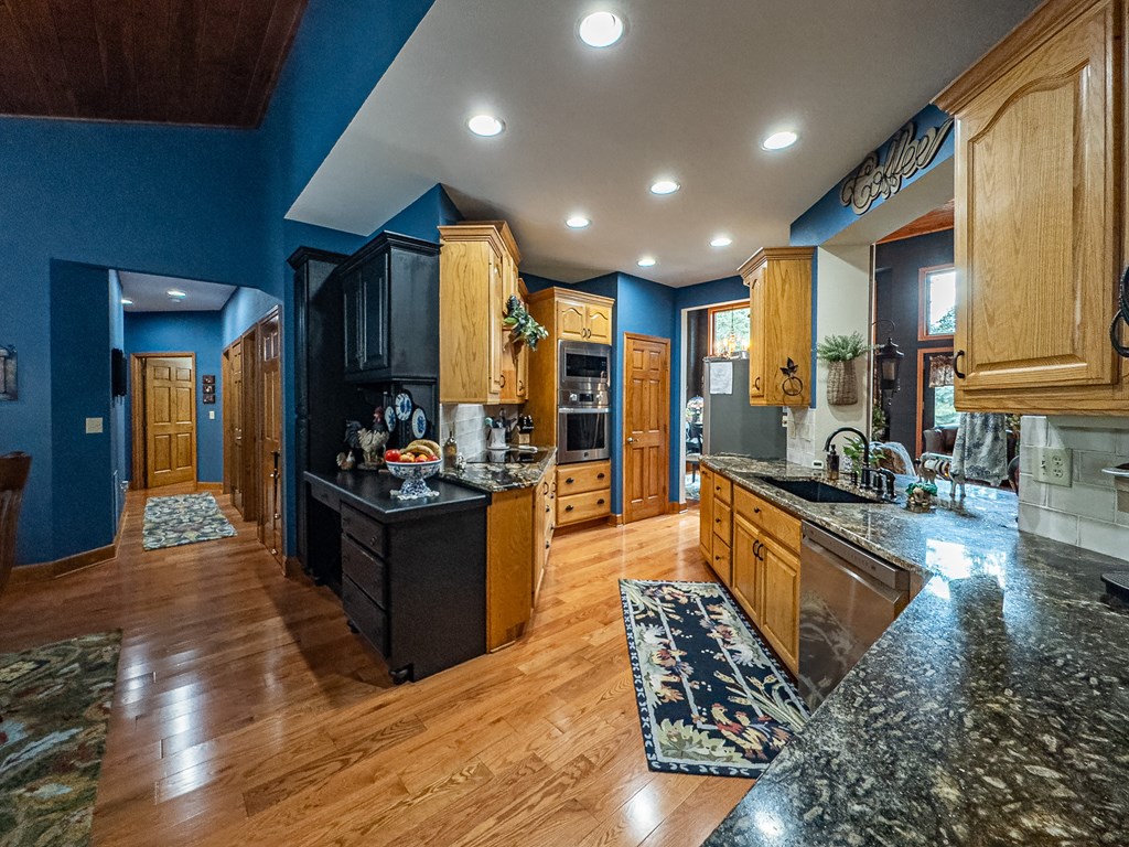 420761 Murphy Residential