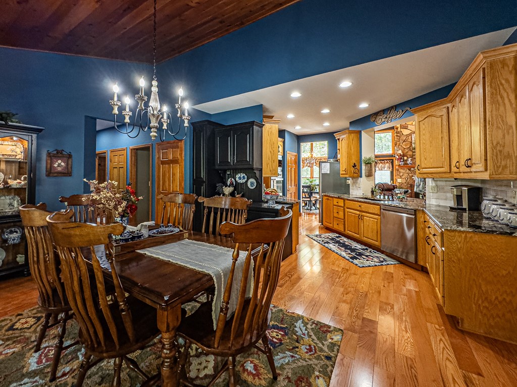 420761 Murphy Residential