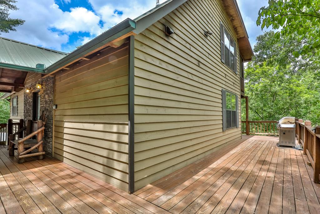 420784 Mineral Bluff Residential