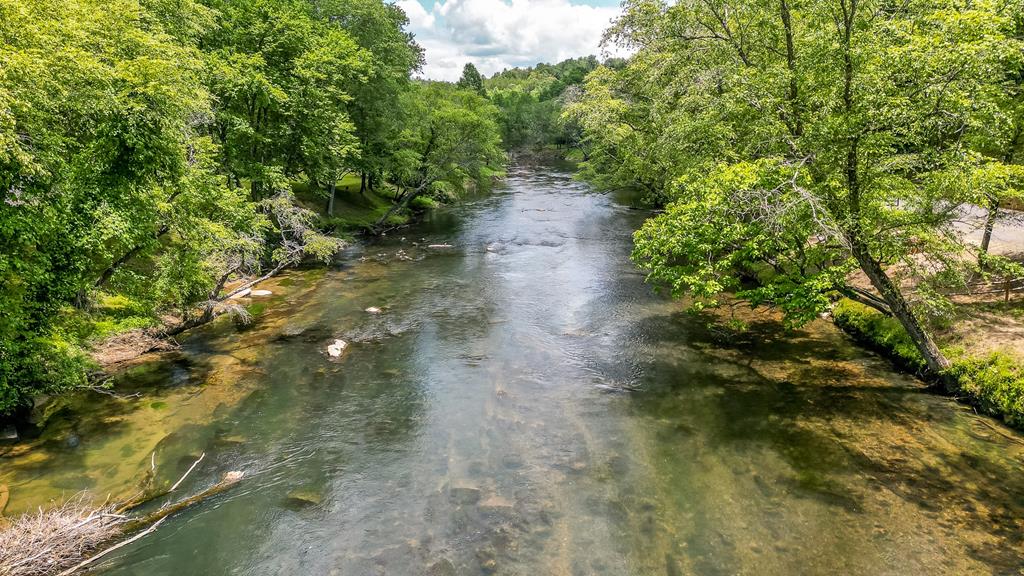 420784 Mineral Bluff Residential