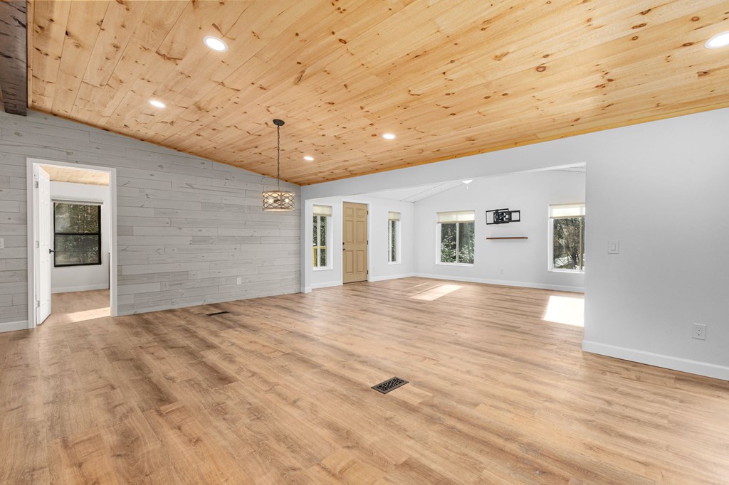 420795 Blairsville Residential