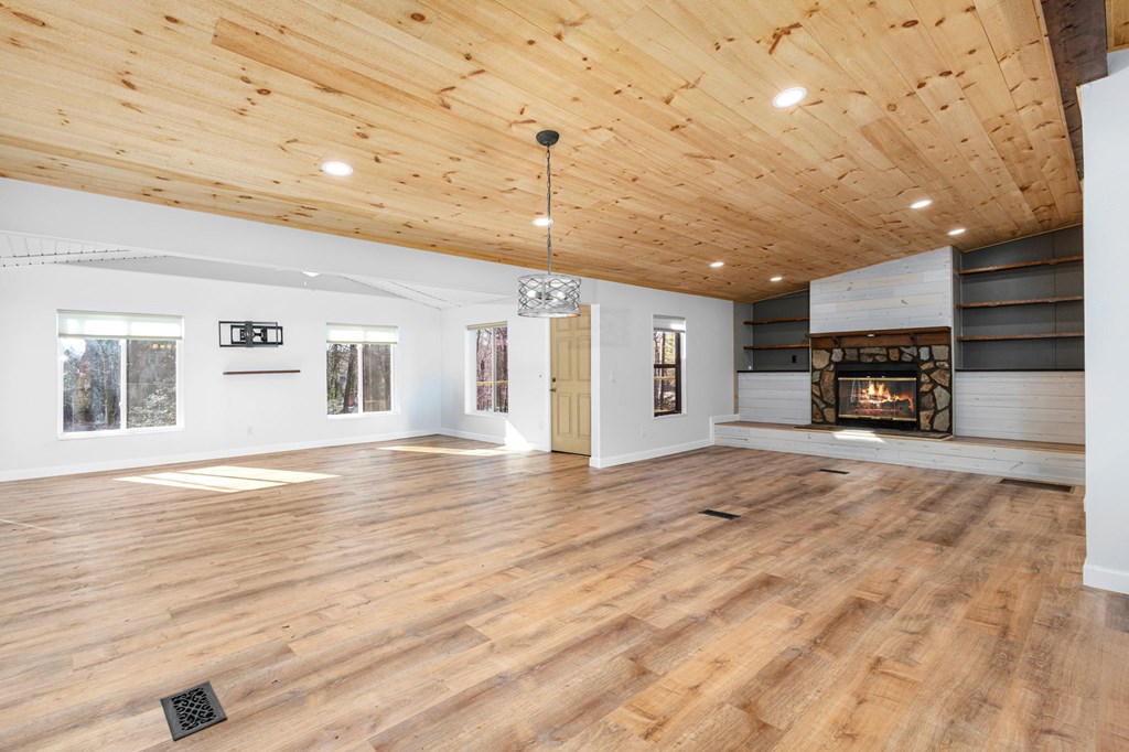 420795 Blairsville Residential