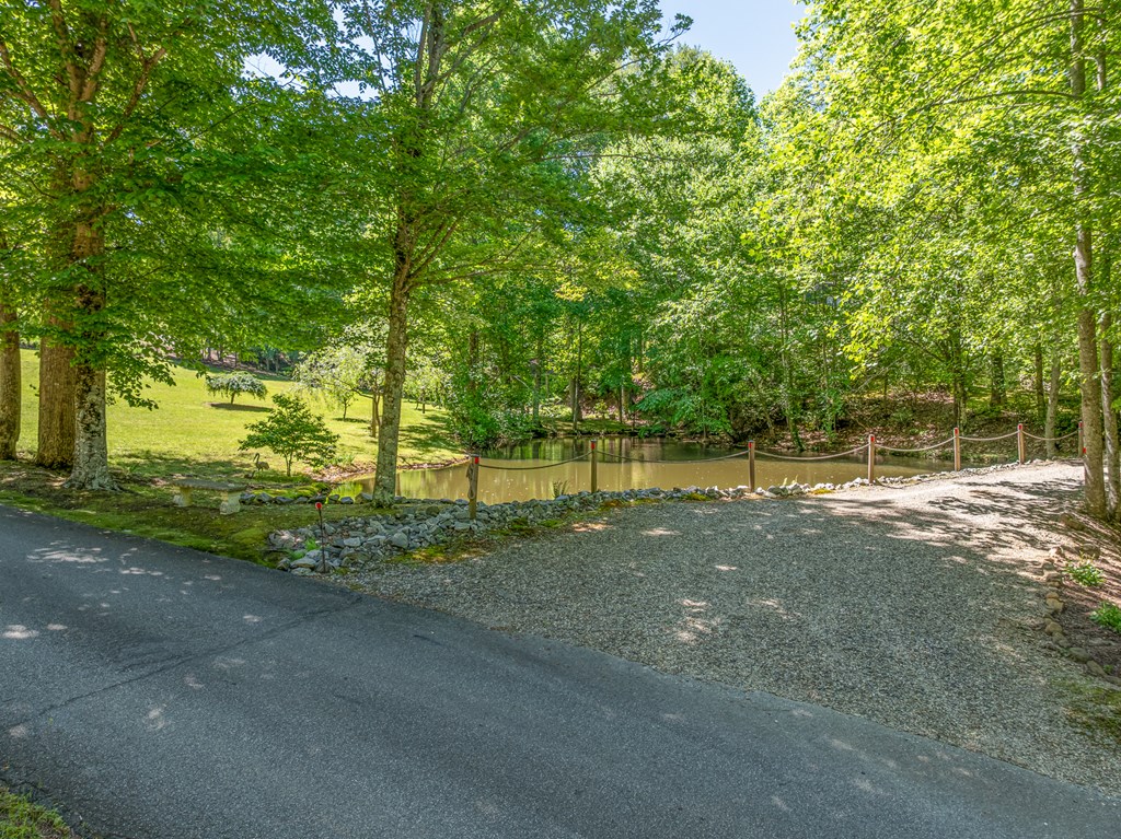 420803 Blairsville Residential