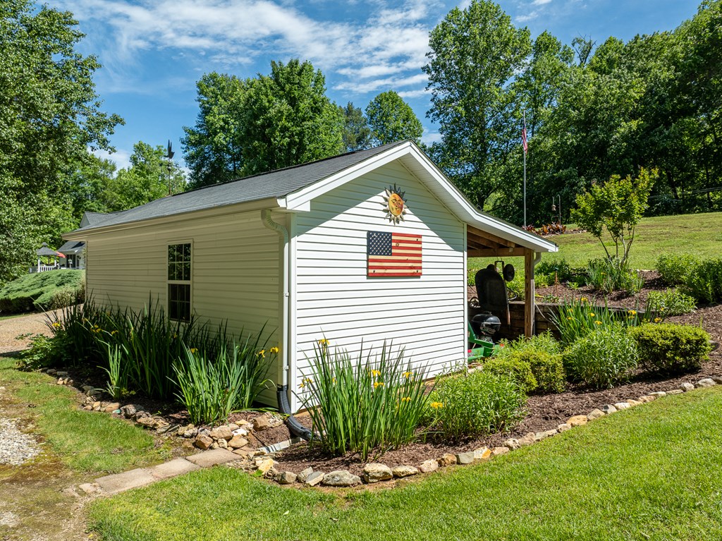 420803 Blairsville Residential