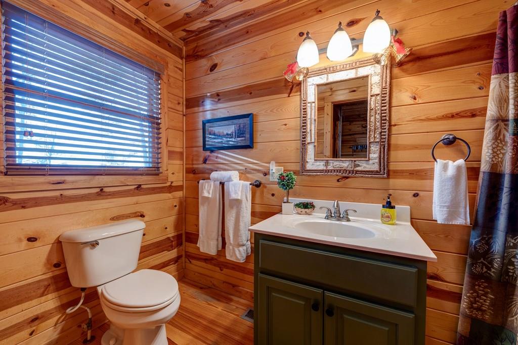 420804 Mineral Bluff Residential