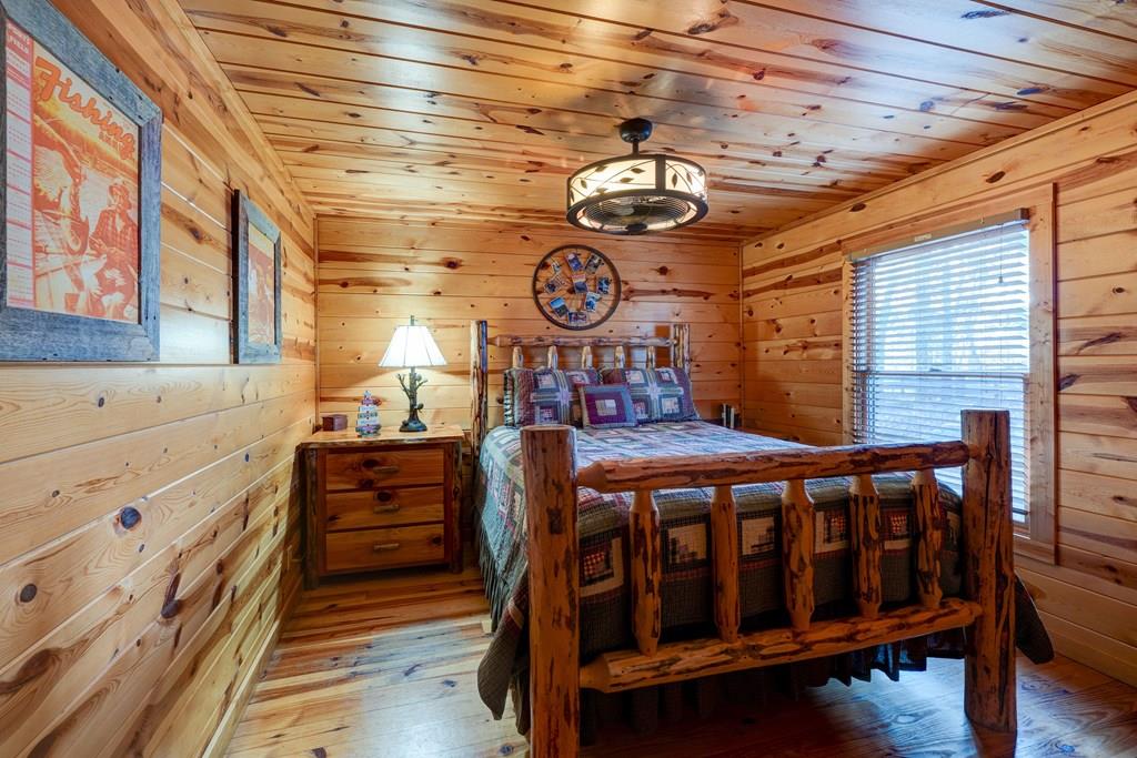 420804 Mineral Bluff Residential