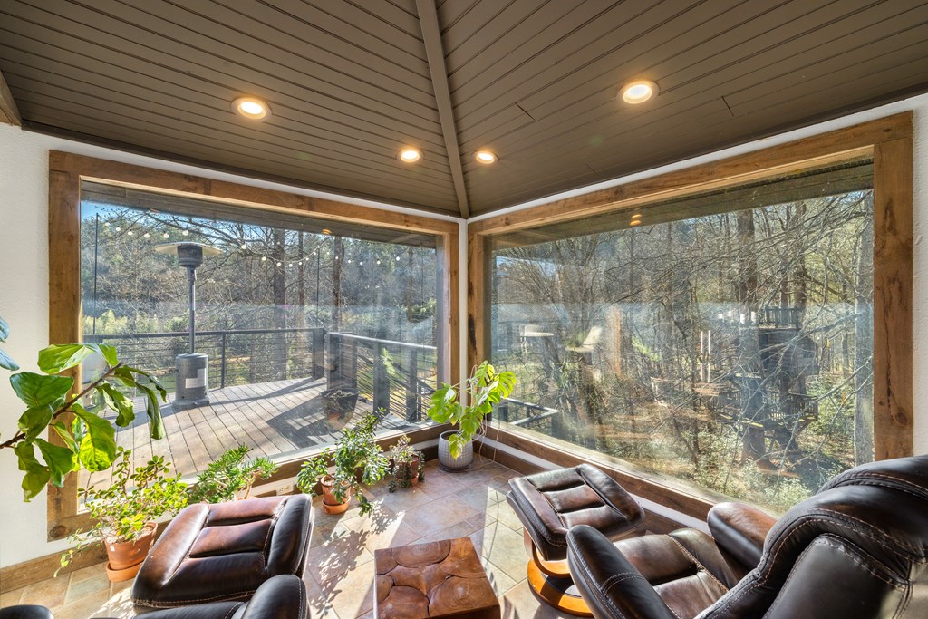 420807 Mineral Bluff Residential