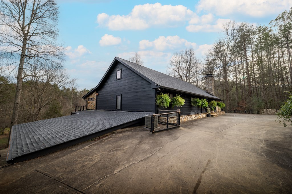 420807 Mineral Bluff Residential