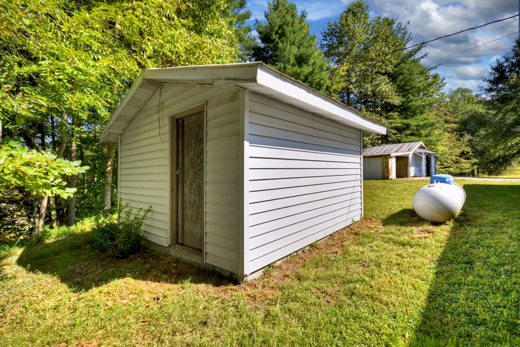 420815 Blairsville Residential