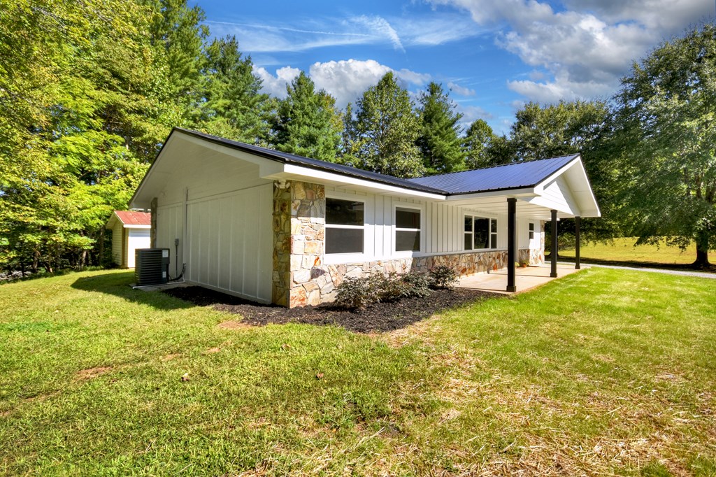 420815 Blairsville Residential