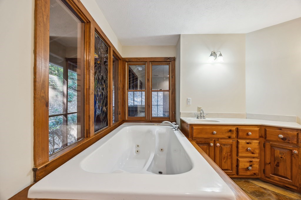 420816 Epworth Residential