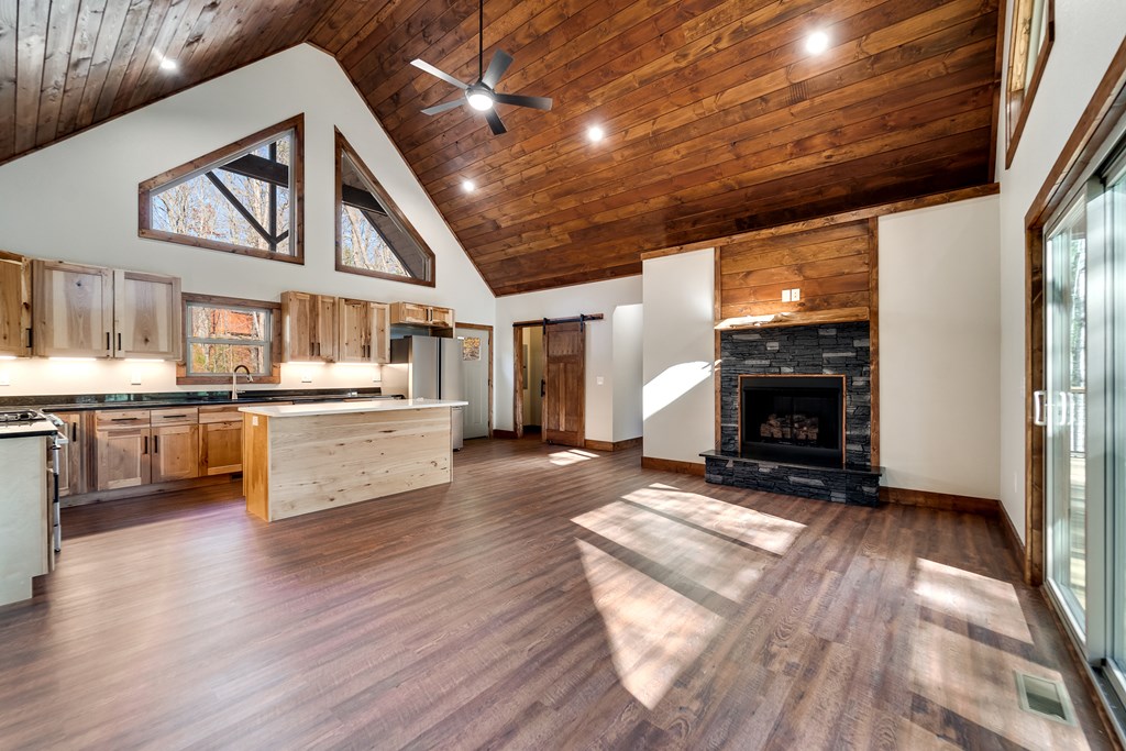 420819 Murphy Residential