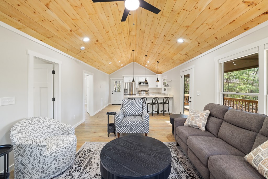 420821 Blue Ridge Residential