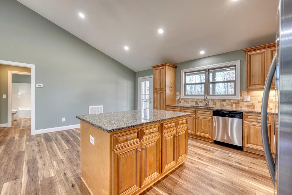 420822 Blairsville Residential