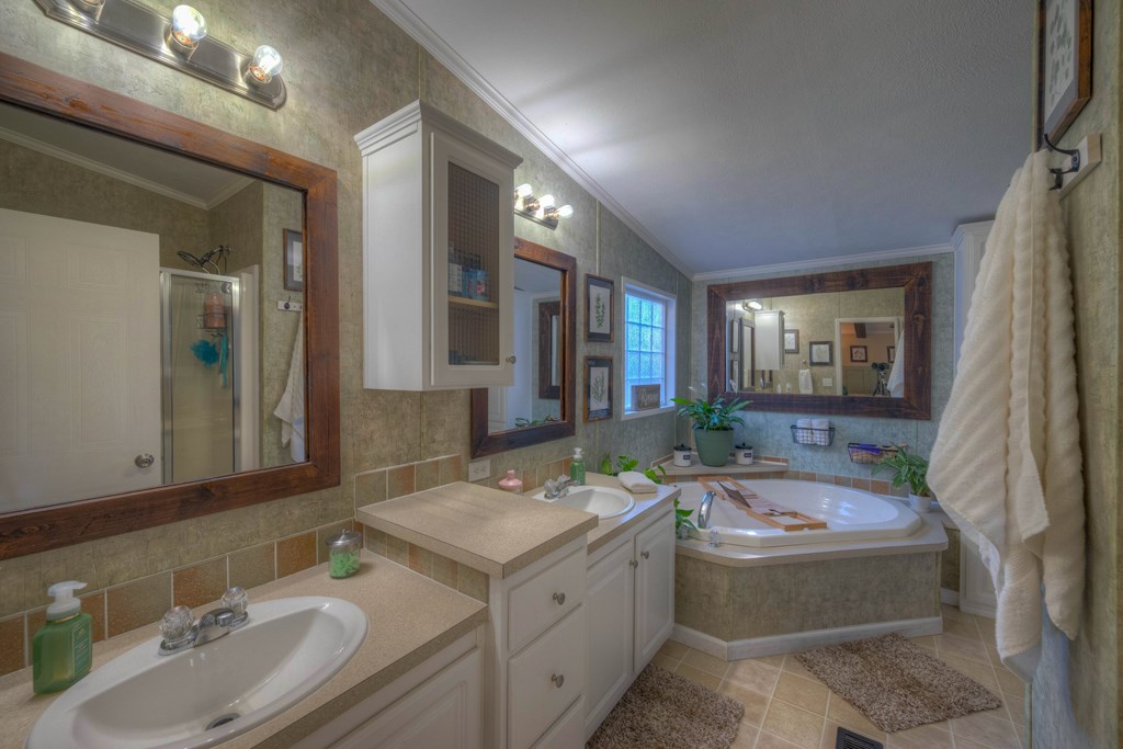 420828 Murphy Residential