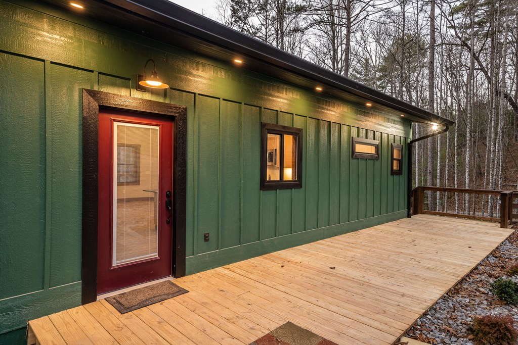 420837 Mineral Bluff Residential