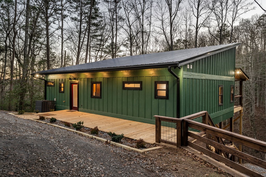 420837 Mineral Bluff Residential