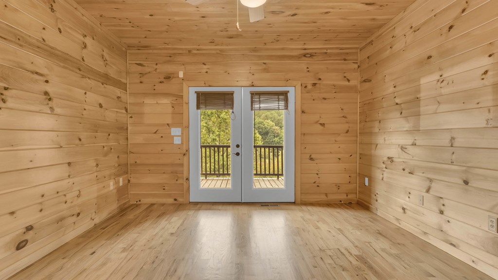 420839 Mineral Bluff Residential