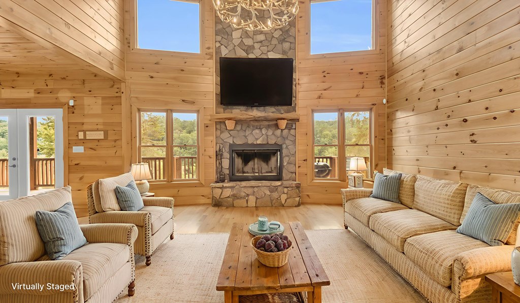 420839 Mineral Bluff Residential