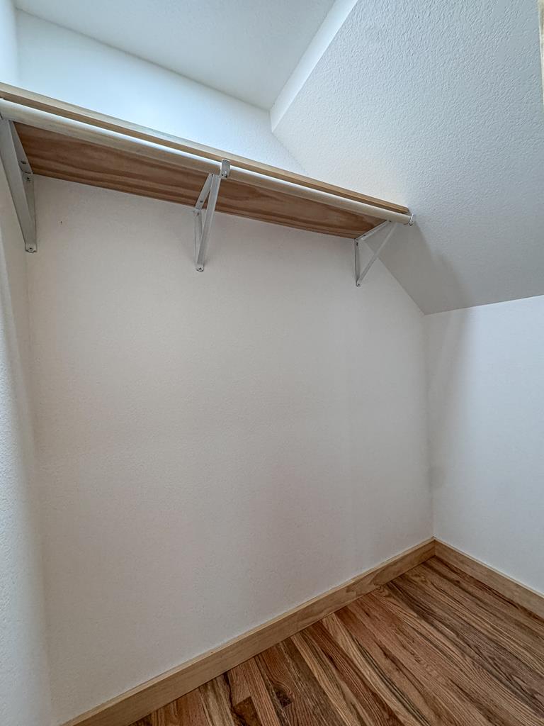 420862 Murphy Residential