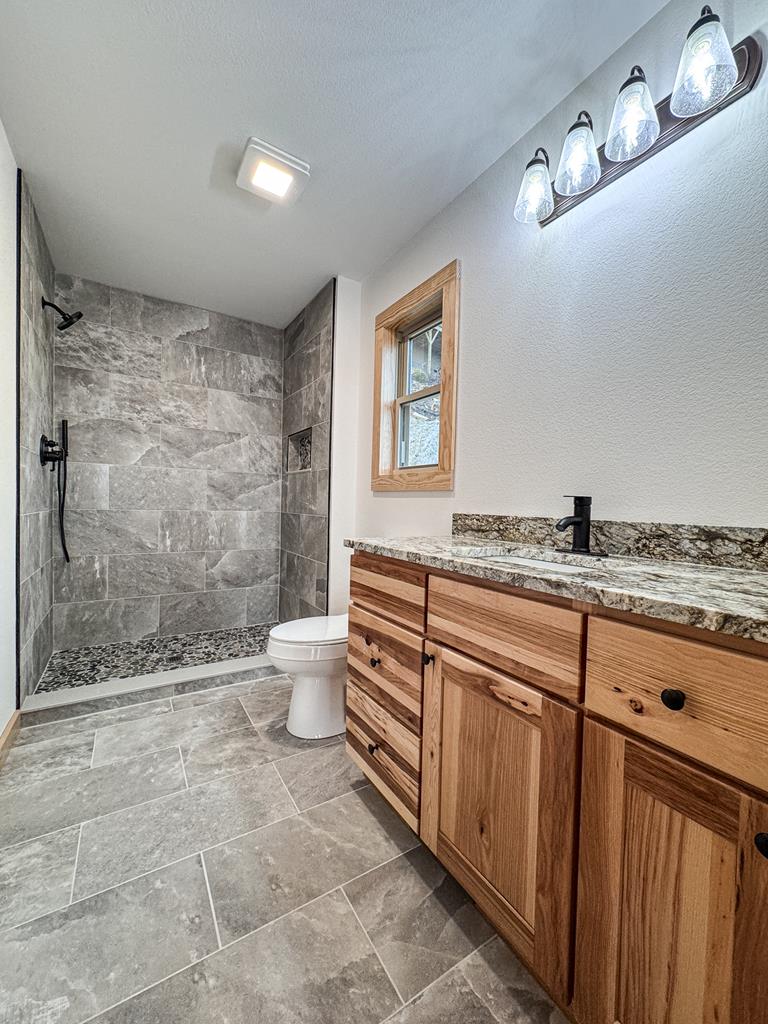 420862 Murphy Residential