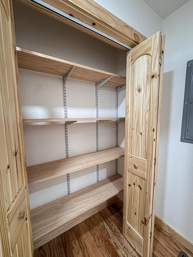 420862 Murphy Residential