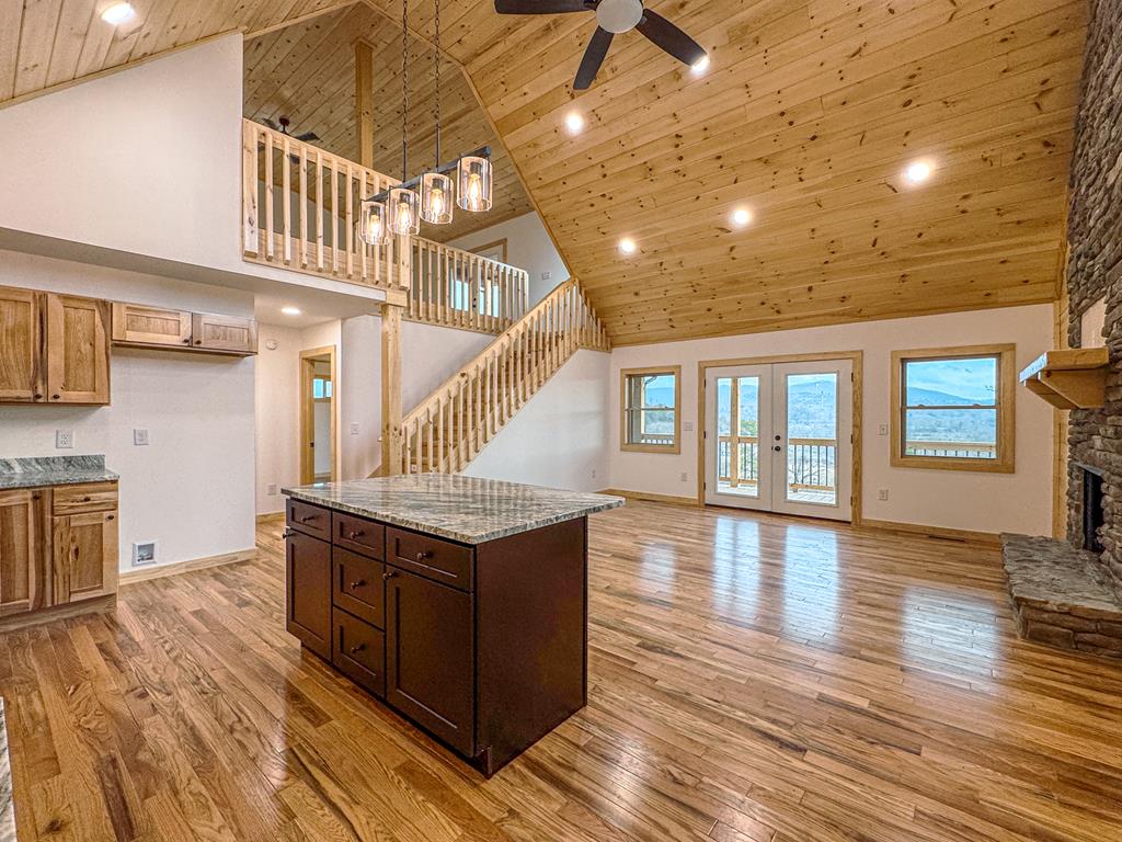 420862 Murphy Residential