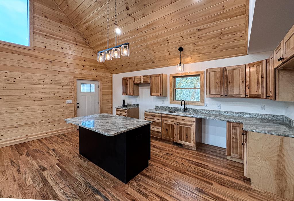 420862 Murphy Residential