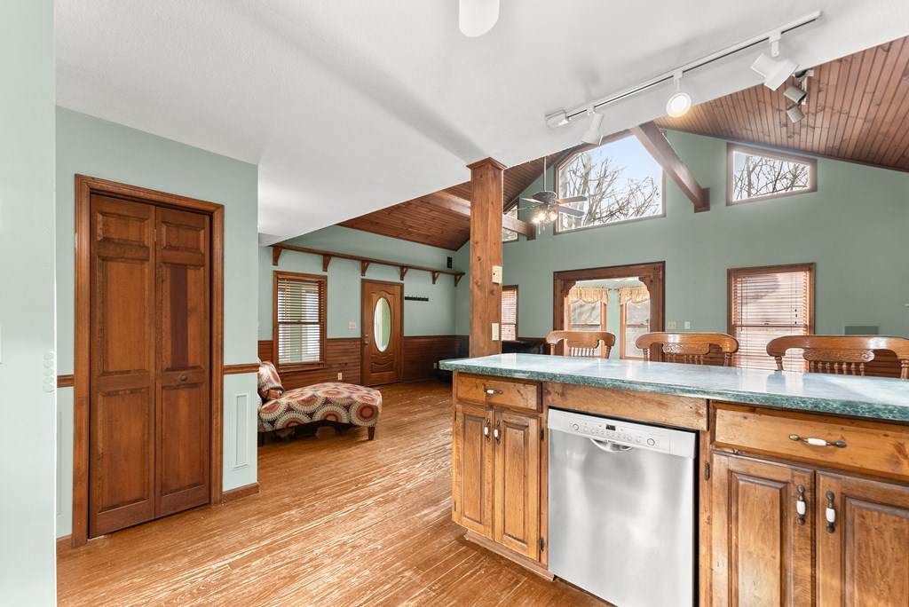 420866 Dahlonega Residential