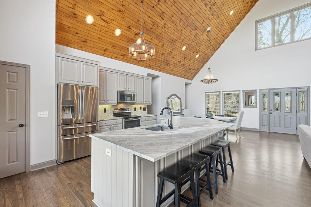 420871 Big Canoe Residential