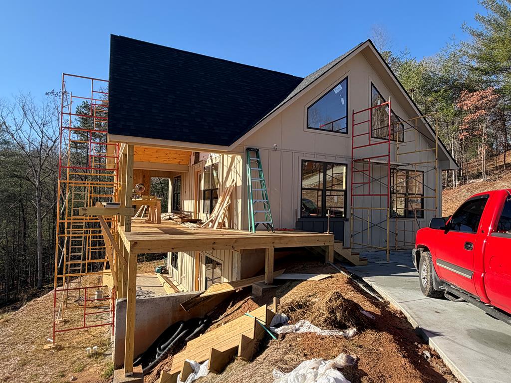 420872 Mineral Bluff Residential