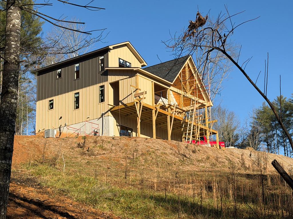 420872 Mineral Bluff Residential