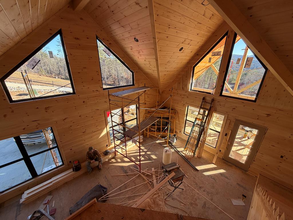 420872 Mineral Bluff Residential