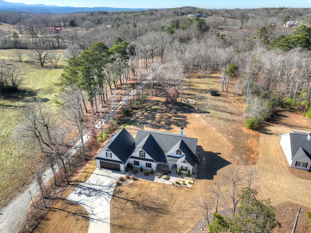 420880 FAIRMOUNT Residential