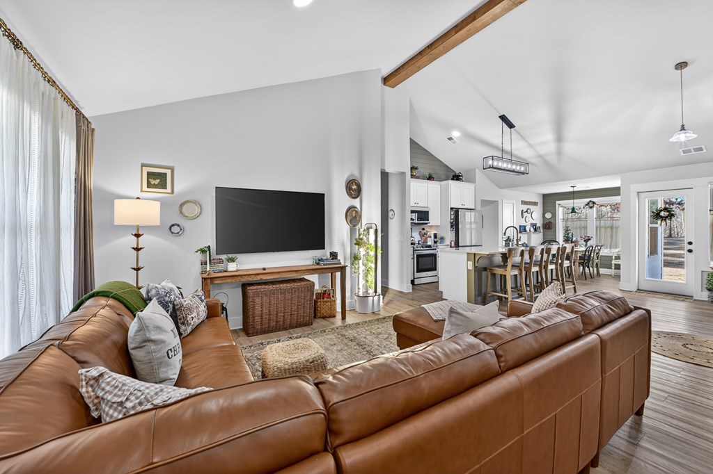 420880 FAIRMOUNT Residential