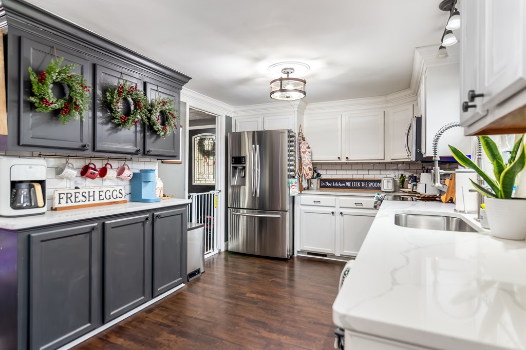 420903 Mineral Bluff Residential