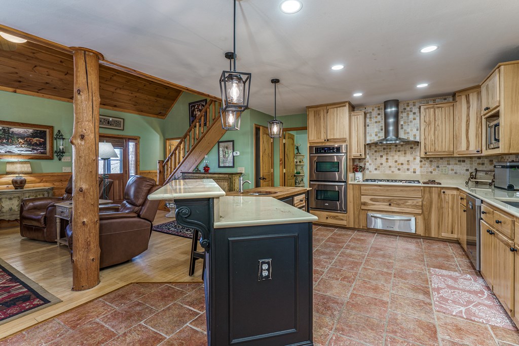 420909 Murphy Residential