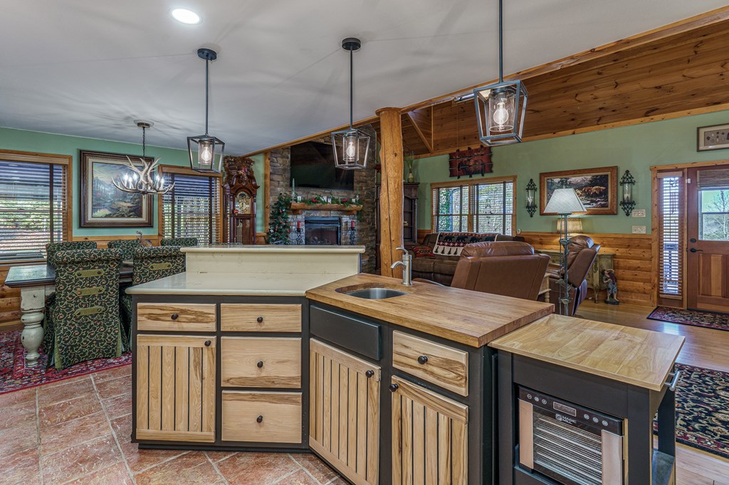 420909 Murphy Residential