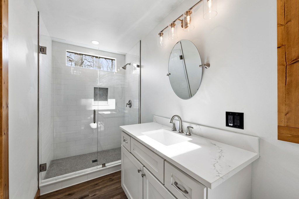 420911 Epworth Residential