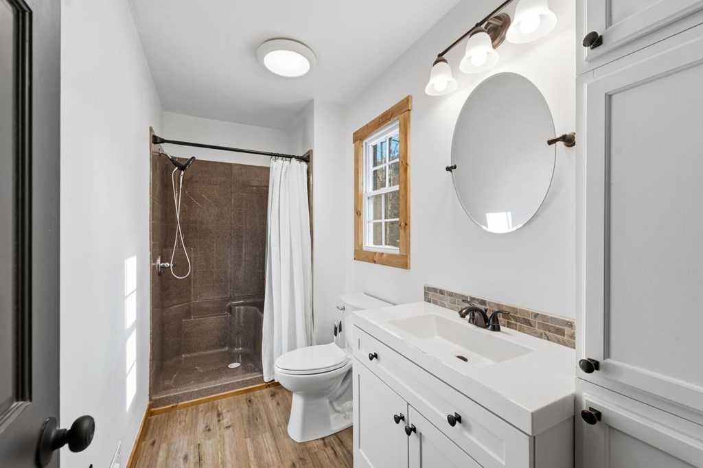 420911 Epworth Residential