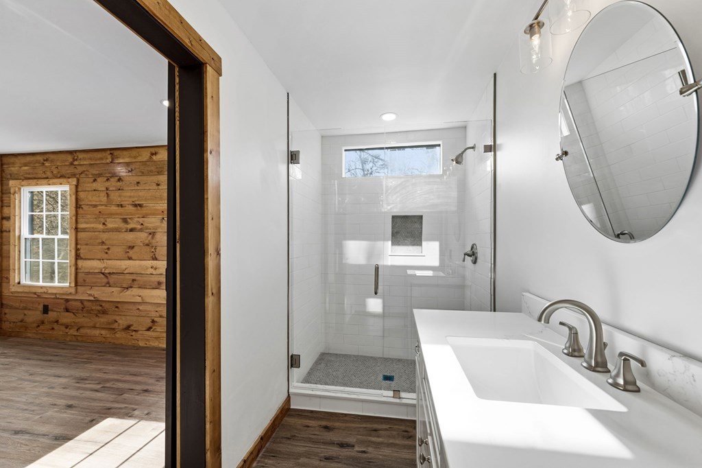 420911 Epworth Residential