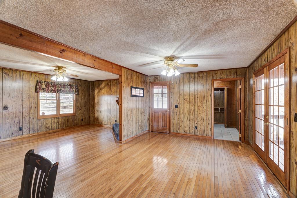 420915 Morganton Residential