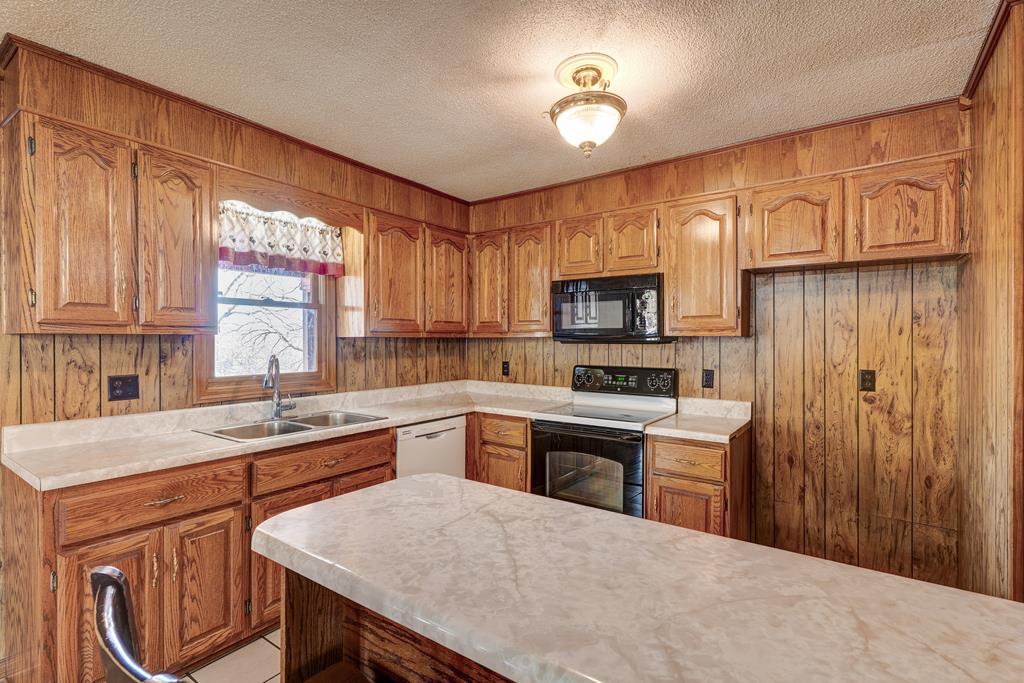 420915 Morganton Residential