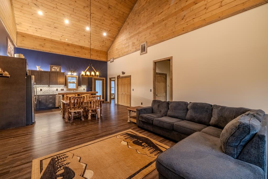 420922 Ellijay Residential