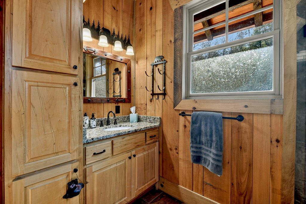 420928 Blue Ridge Residential