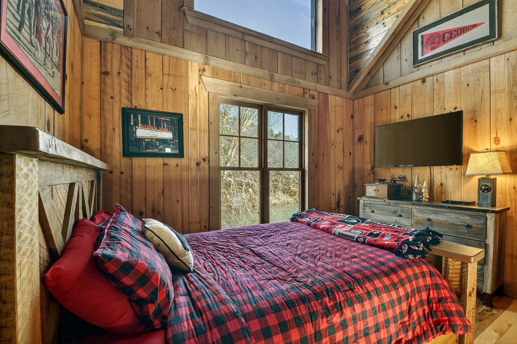 420928 Blue Ridge Residential