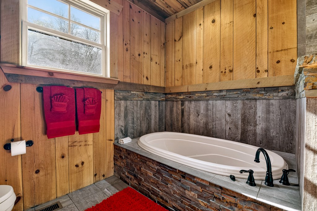 420928 Blue Ridge Residential