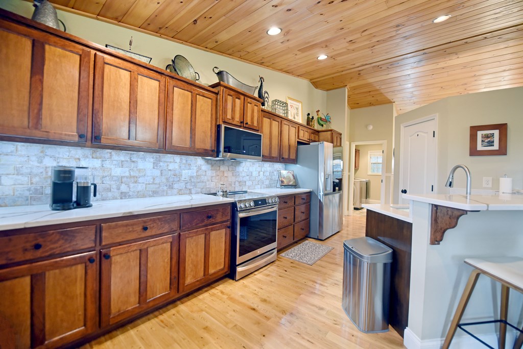 420950 Blairsville Residential